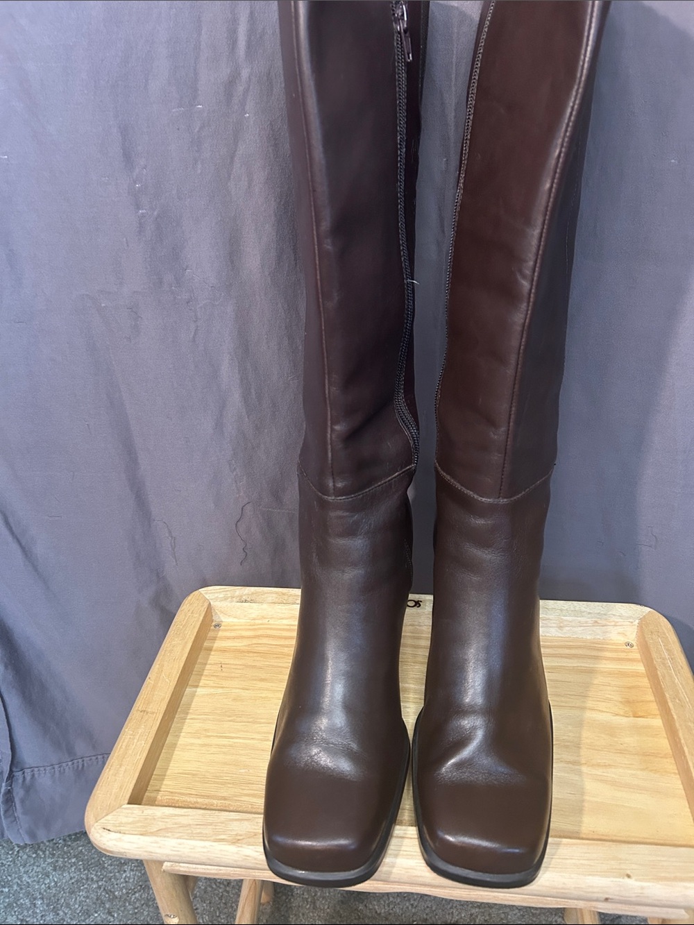 Apostrophe Brown Tall Leather Boots - Classic Knee-High Style